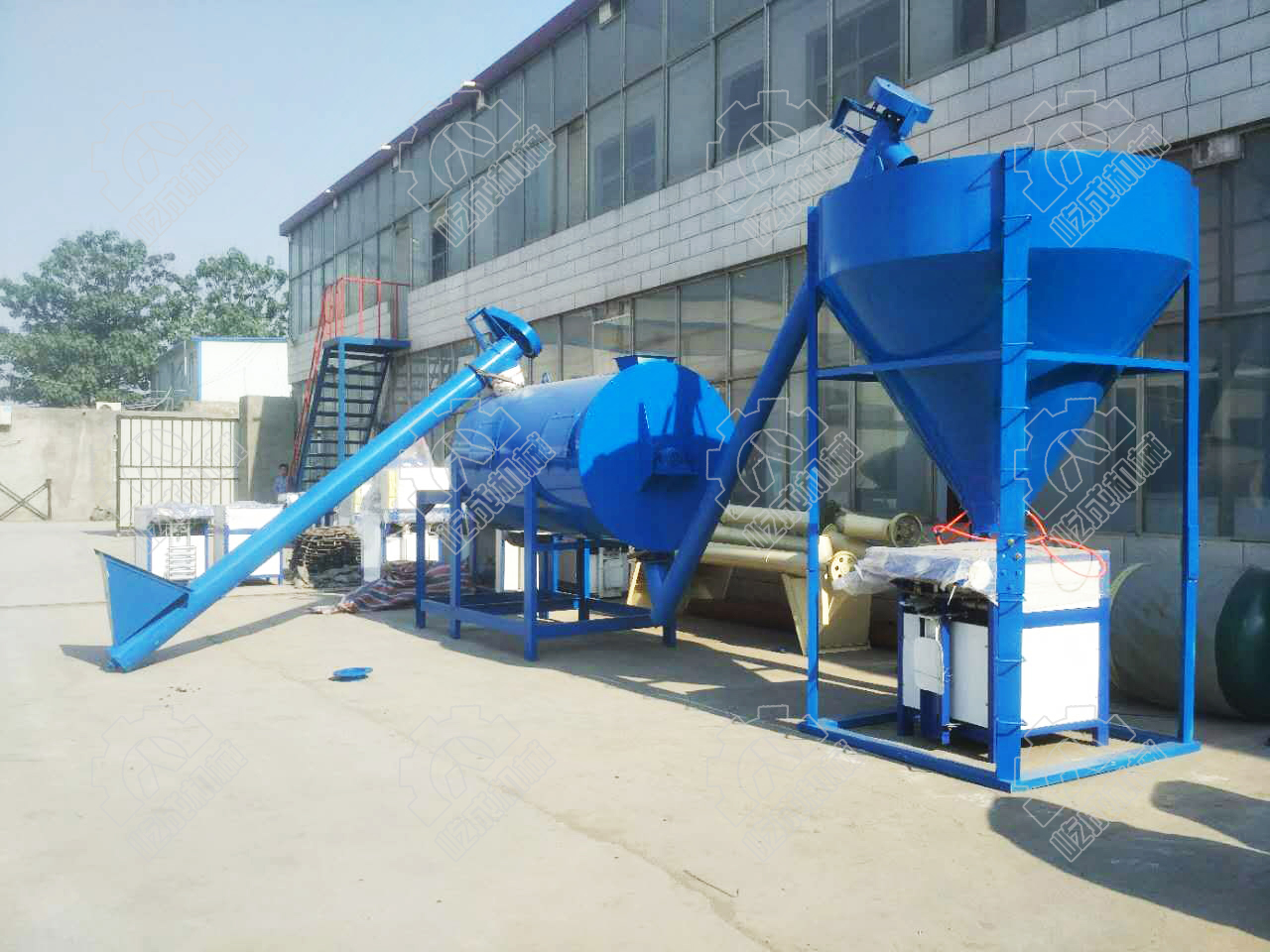 小型膩?zhàn)臃凵a(chǎn)線